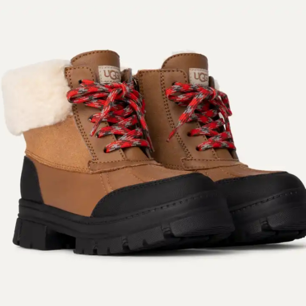UGG Ashton Addie boots